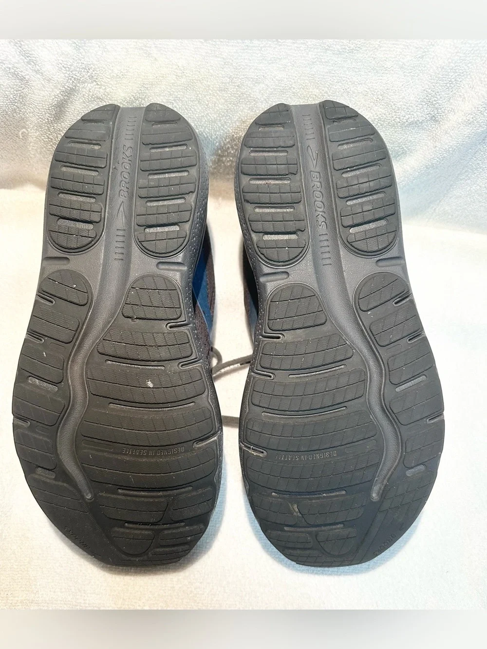 BROOKS Ghost Max 2 Men's Athletic Running Shoes size 9.5